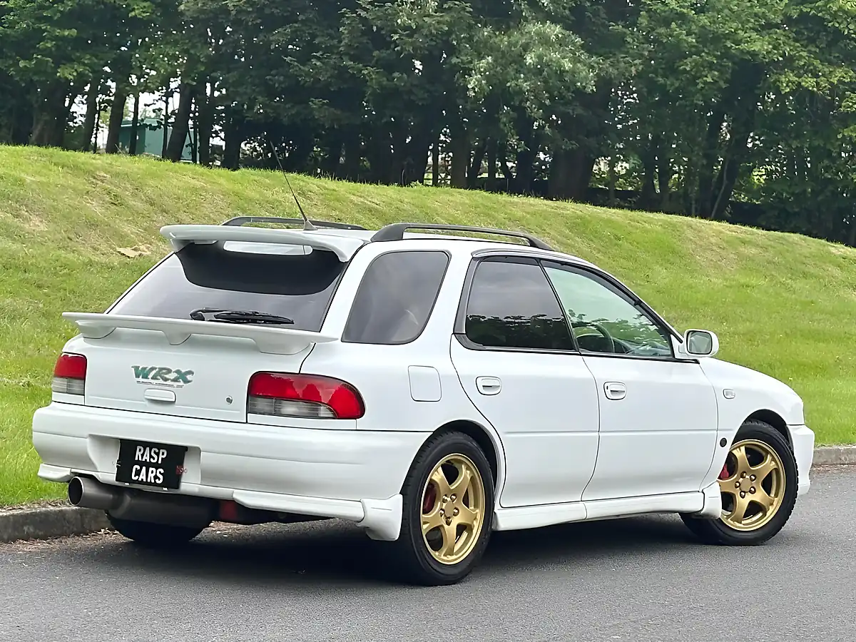 Used 1998 Subaru Impreza Wrx Sti Version 5 Wagon White - Interior and Exterior details 9