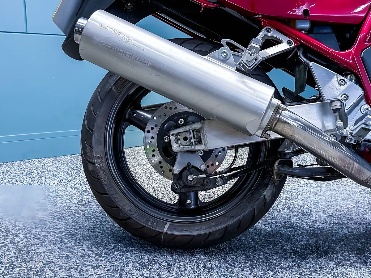 Used 1998 Suzuki Bandit 1200 N Red - Interior and Exterior details 14
