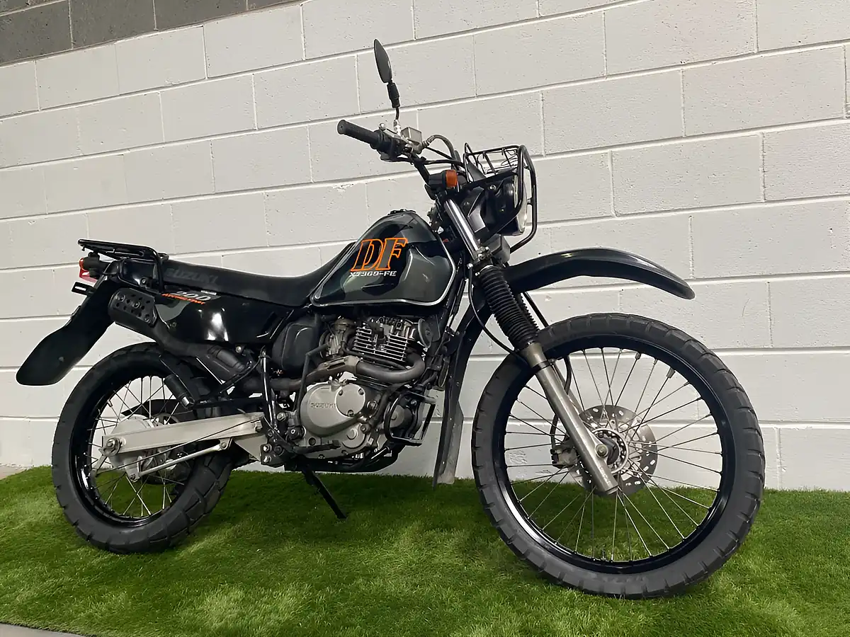 Used 1998 Suzuki df200e Grey - Interior and Exterior details 3