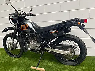 Used 1998 Suzuki df200e Grey - Interior and Exterior details 9