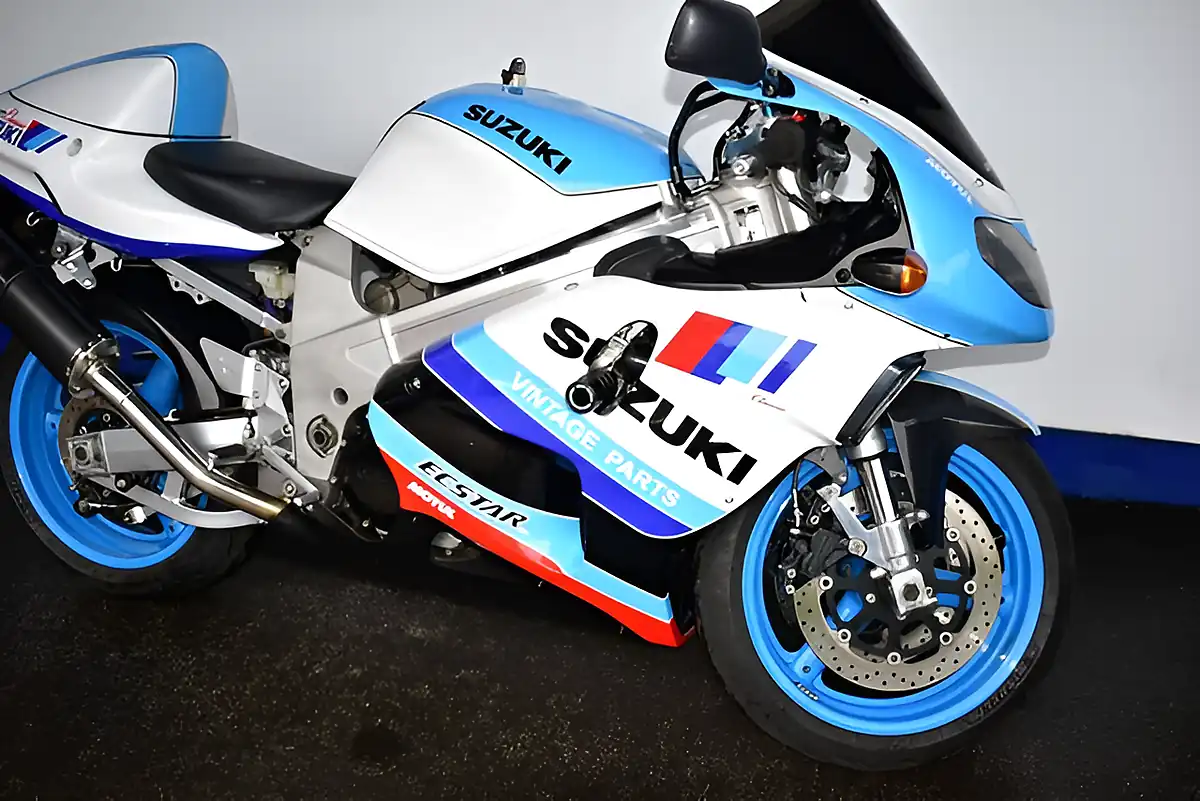 Used 1998 Suzuki Tl 1000 R White - Interior and Exterior details 2