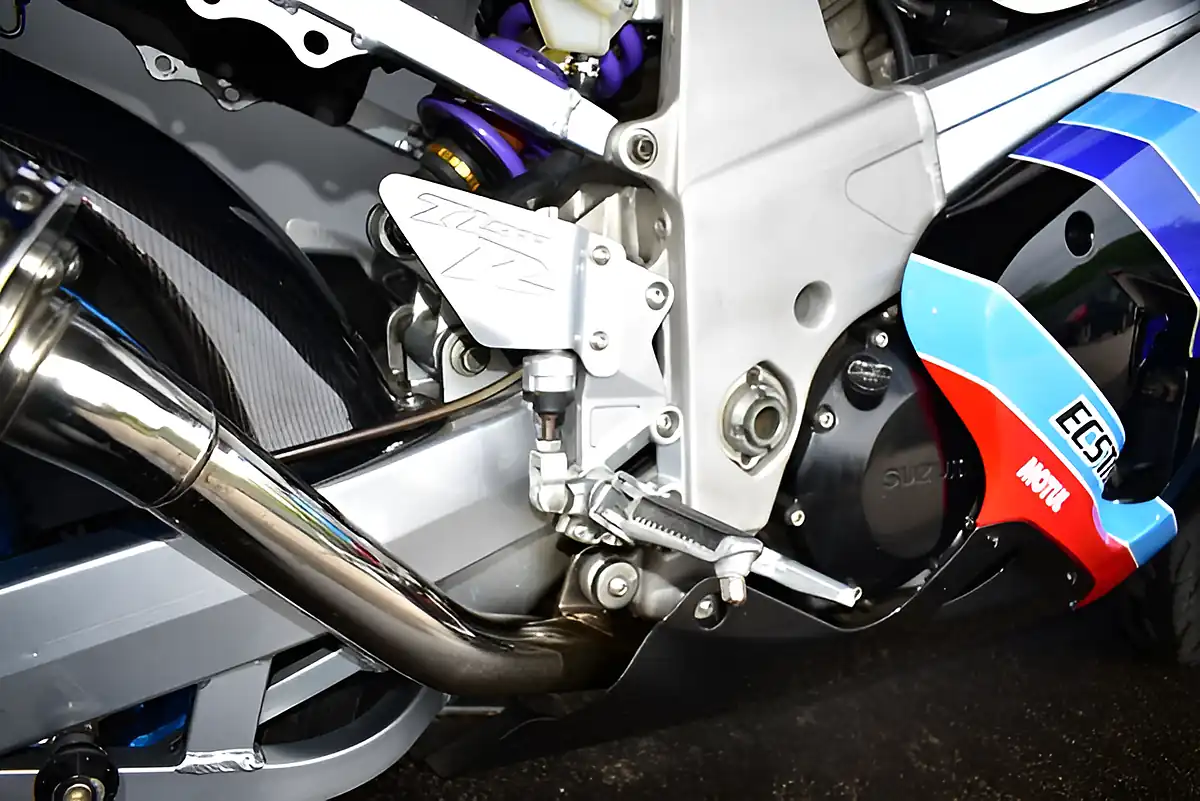 Used 1998 Suzuki Tl 1000 R White - Interior and Exterior details 9