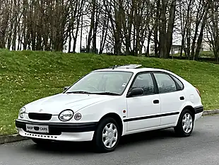 Used 1998 Toyota Corolla Sportif White - Interior and Exterior details 11