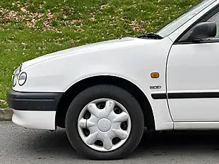 Used 1998 Toyota Corolla Sportif White - Interior and Exterior details 16