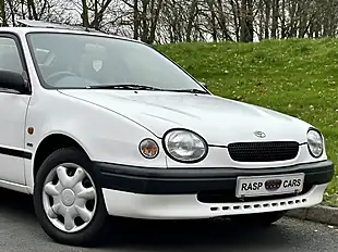 Used 1998 Toyota Corolla Sportif White - Interior and Exterior details 3
