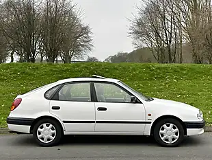 Used 1998 Toyota Corolla Sportif White - Interior and Exterior details 6