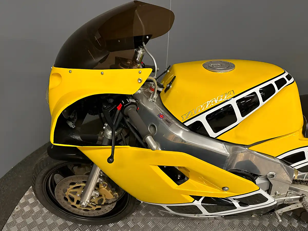 Used 1998 Yamaha FZR1000 Classic Yellow - Interior and Exterior details 5