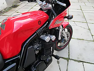 Used 1998 Yamaha FZS600 Fazer Red - Interior and Exterior details 14