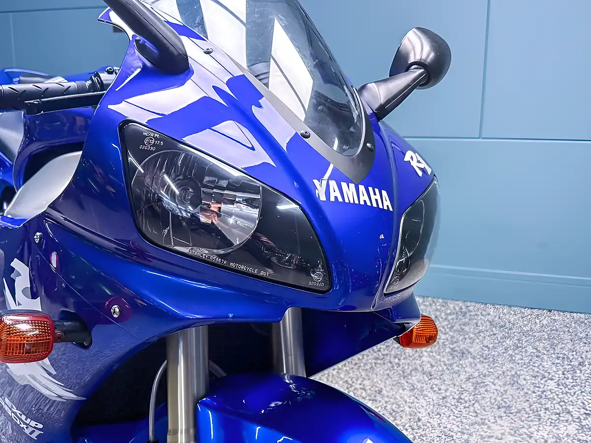 Used 1998 Yamaha R1 4XV Blue - Interior and Exterior details 11