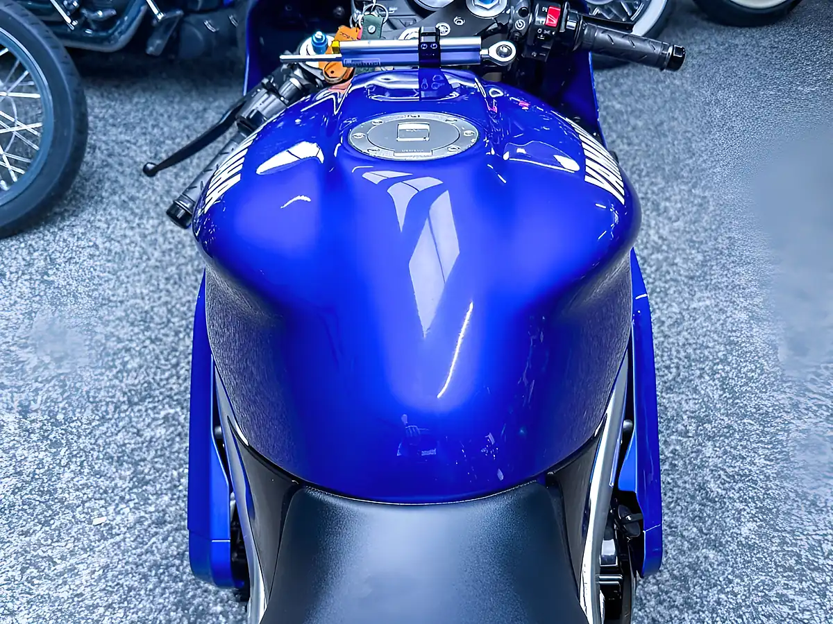 Used 1998 Yamaha R1 4XV Blue - Interior and Exterior details 14
