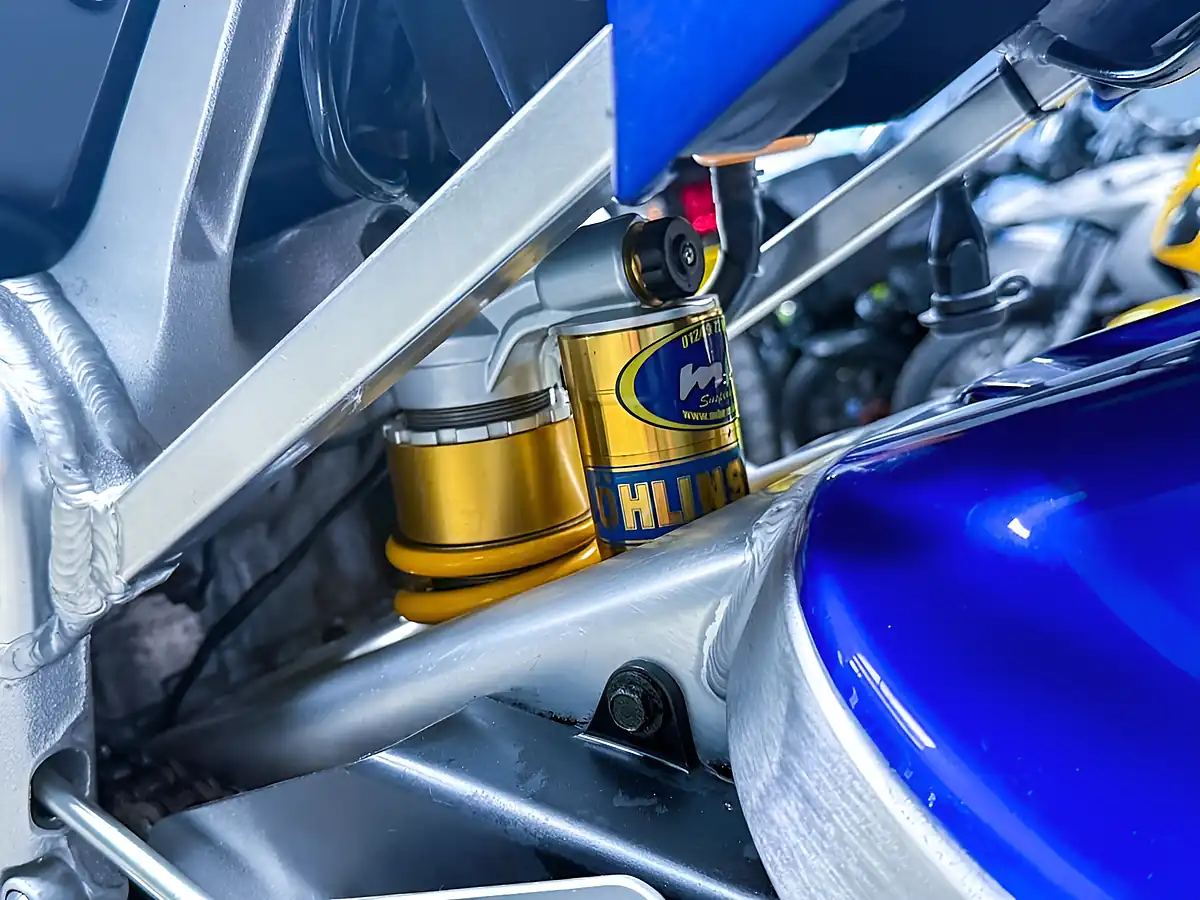 Used 1998 Yamaha R1 4XV Blue - Interior and Exterior details 16