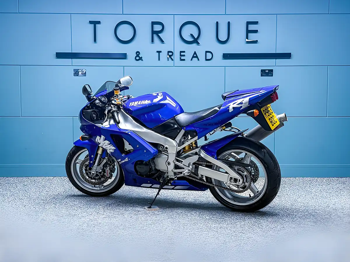 Used 1998 Yamaha R1 4XV Blue - Interior and Exterior details 7