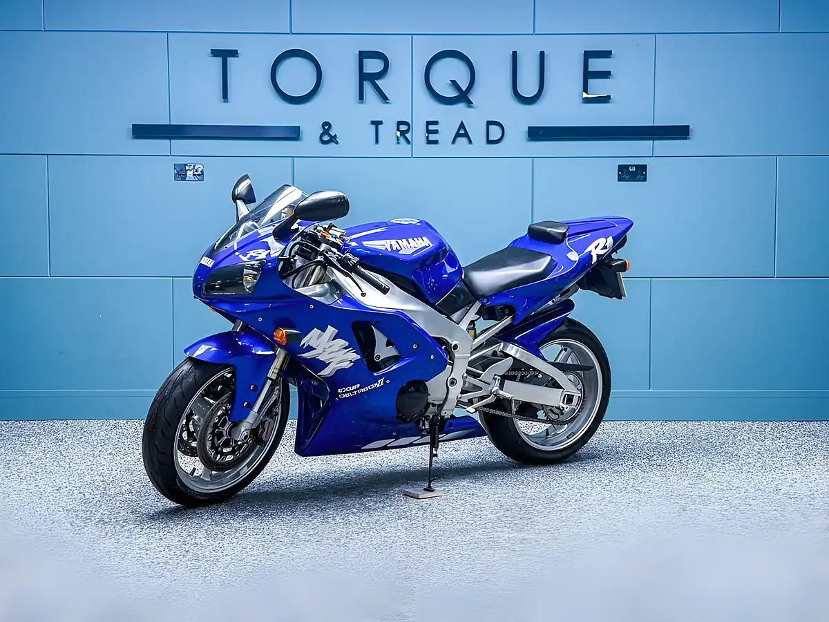 Used 1998 Yamaha R1 4XV Blue - Interior and Exterior details 9
