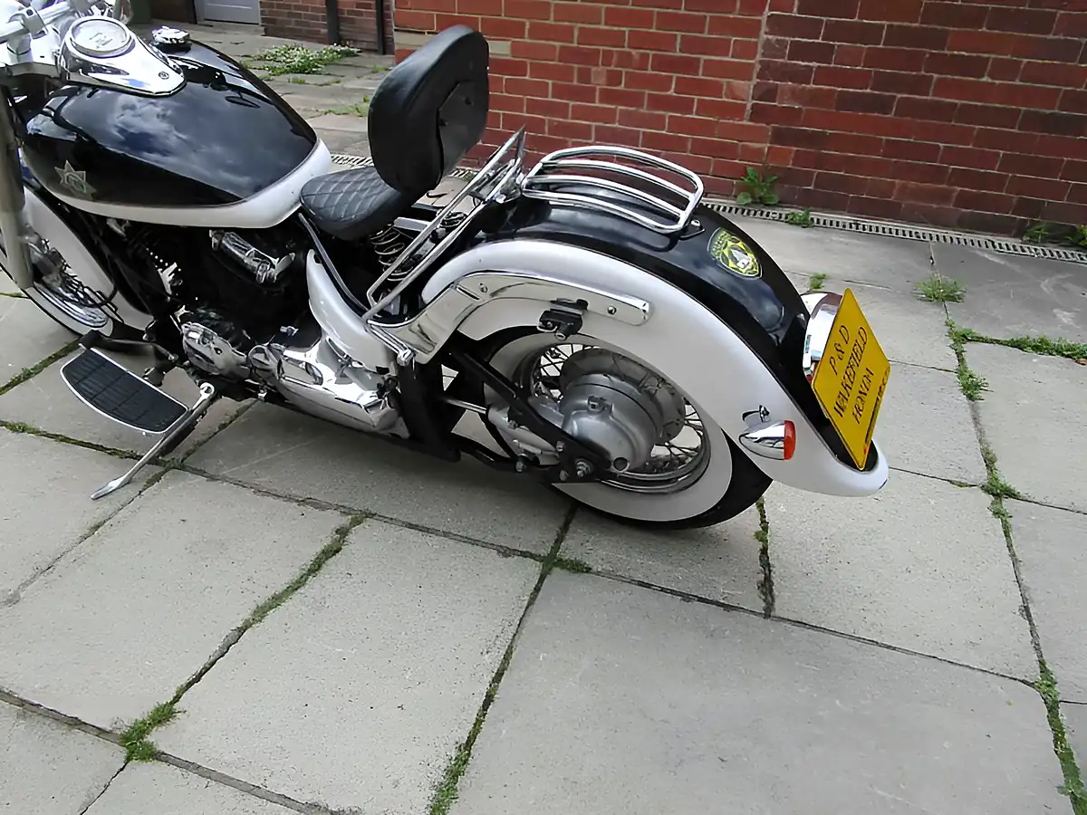 Used 1998 Yamaha XVS650A Dragstar Classi Black/White - Interior and Exterior details 13