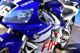 Used 1998 Yamaha Yzf R1 Rossi Replica Blue - Interior and Exterior details 16