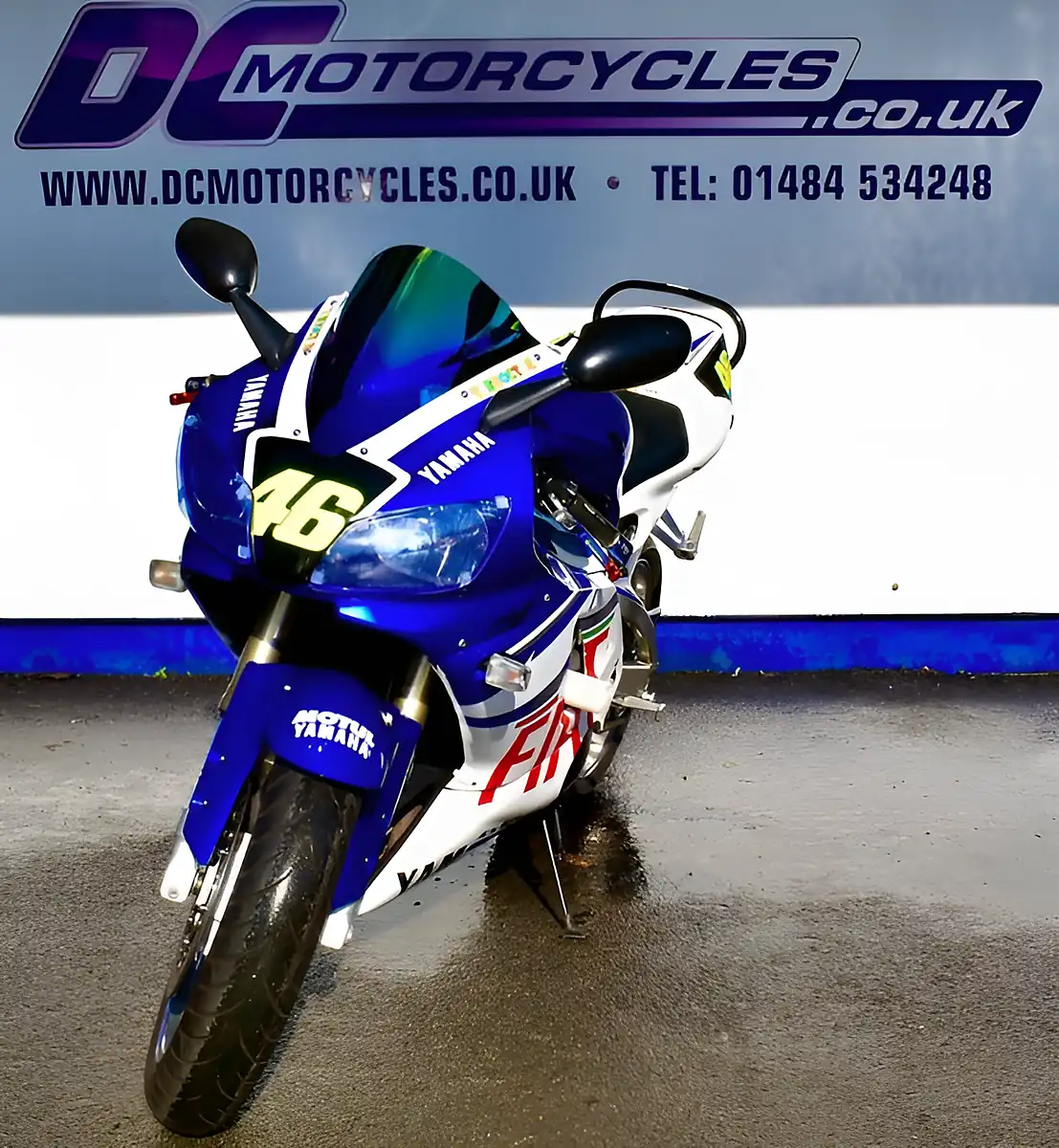 Used 1998 Yamaha Yzf R1 Rossi Replica Blue - Interior and Exterior details 4