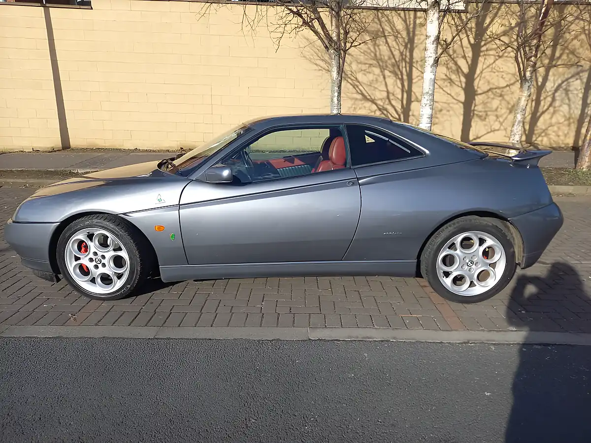 Used 1999 Alfa Romeo Gtv Grey - Interior and Exterior details 10