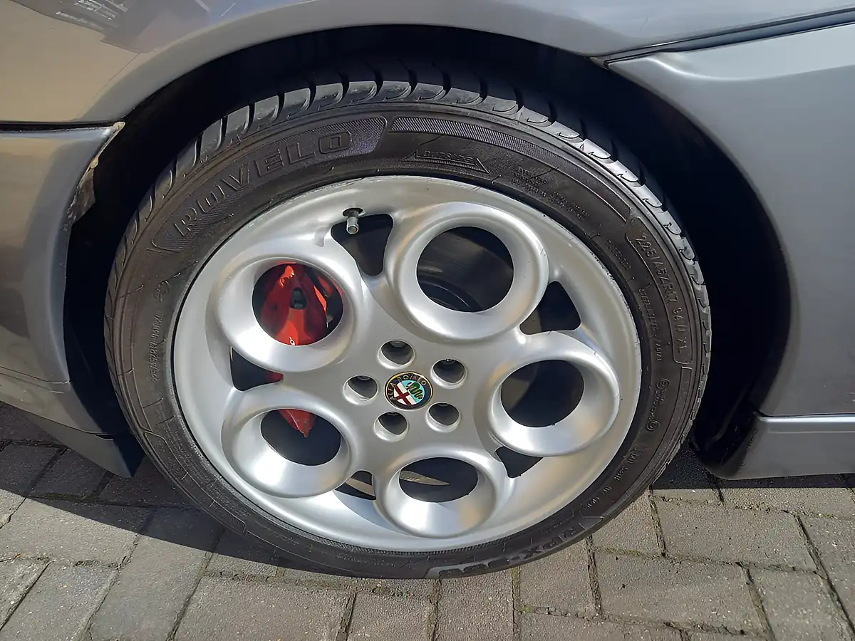 Used 1999 Alfa Romeo Gtv Grey - Interior and Exterior details 19