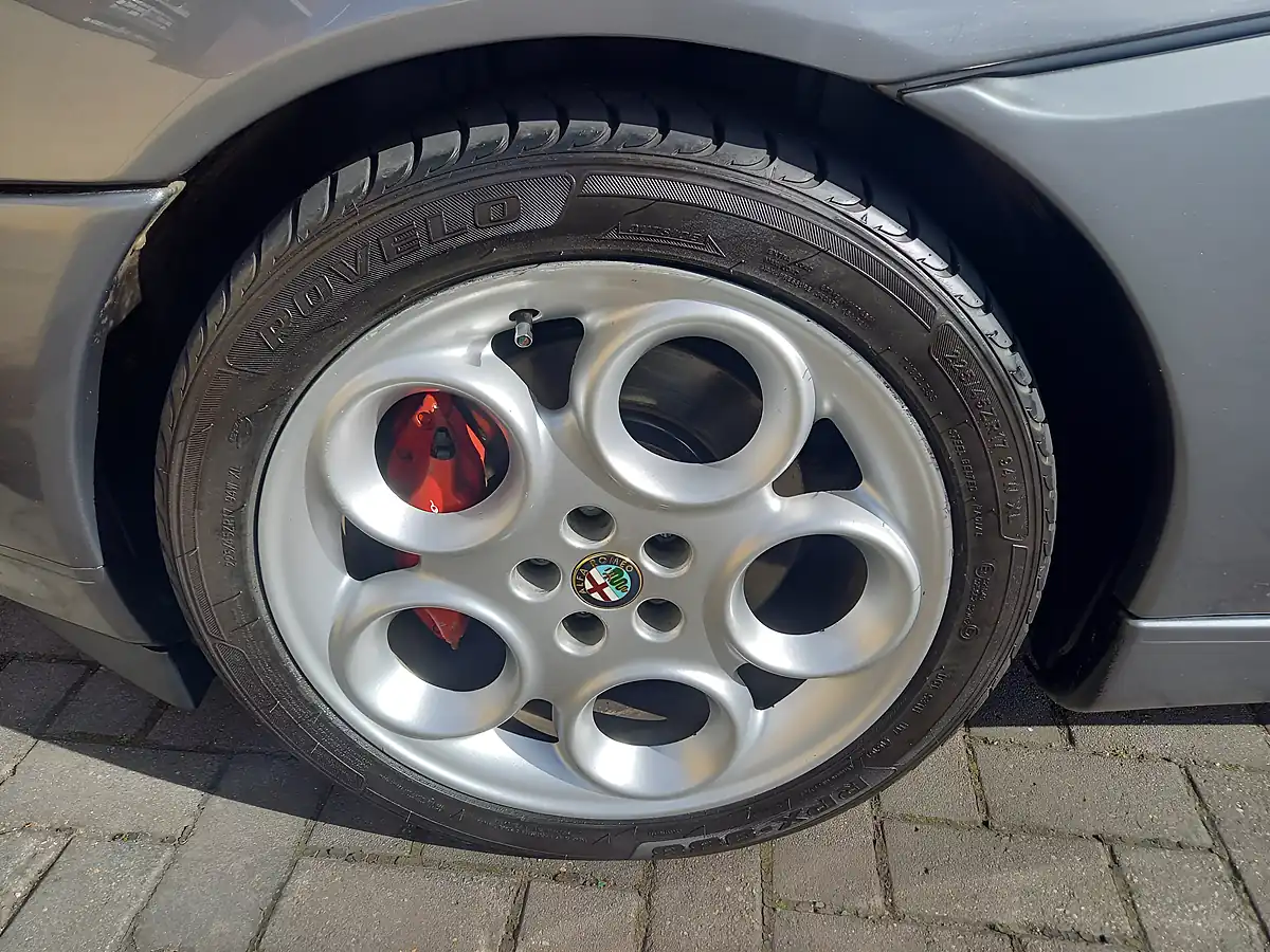 Used 1999 Alfa Romeo Gtv Grey Metallic - Interior and Exterior details 20