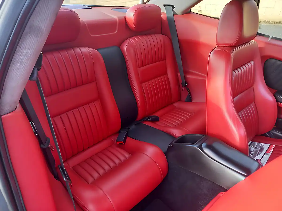 Used 1999 Alfa Romeo Gtv Grey Metallic - Interior and Exterior details 6