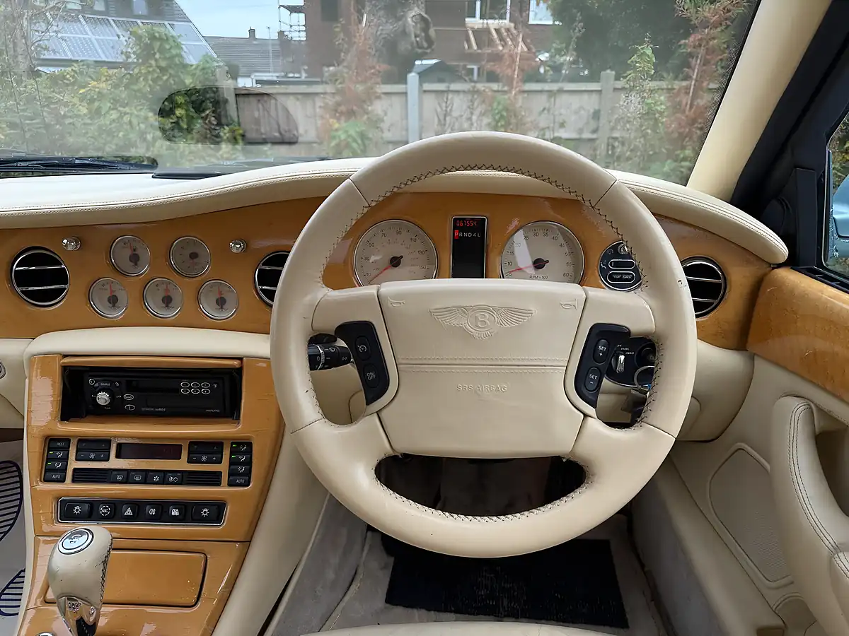 Used 1999 Bentley Arnage Blue - Interior and Exterior details 13