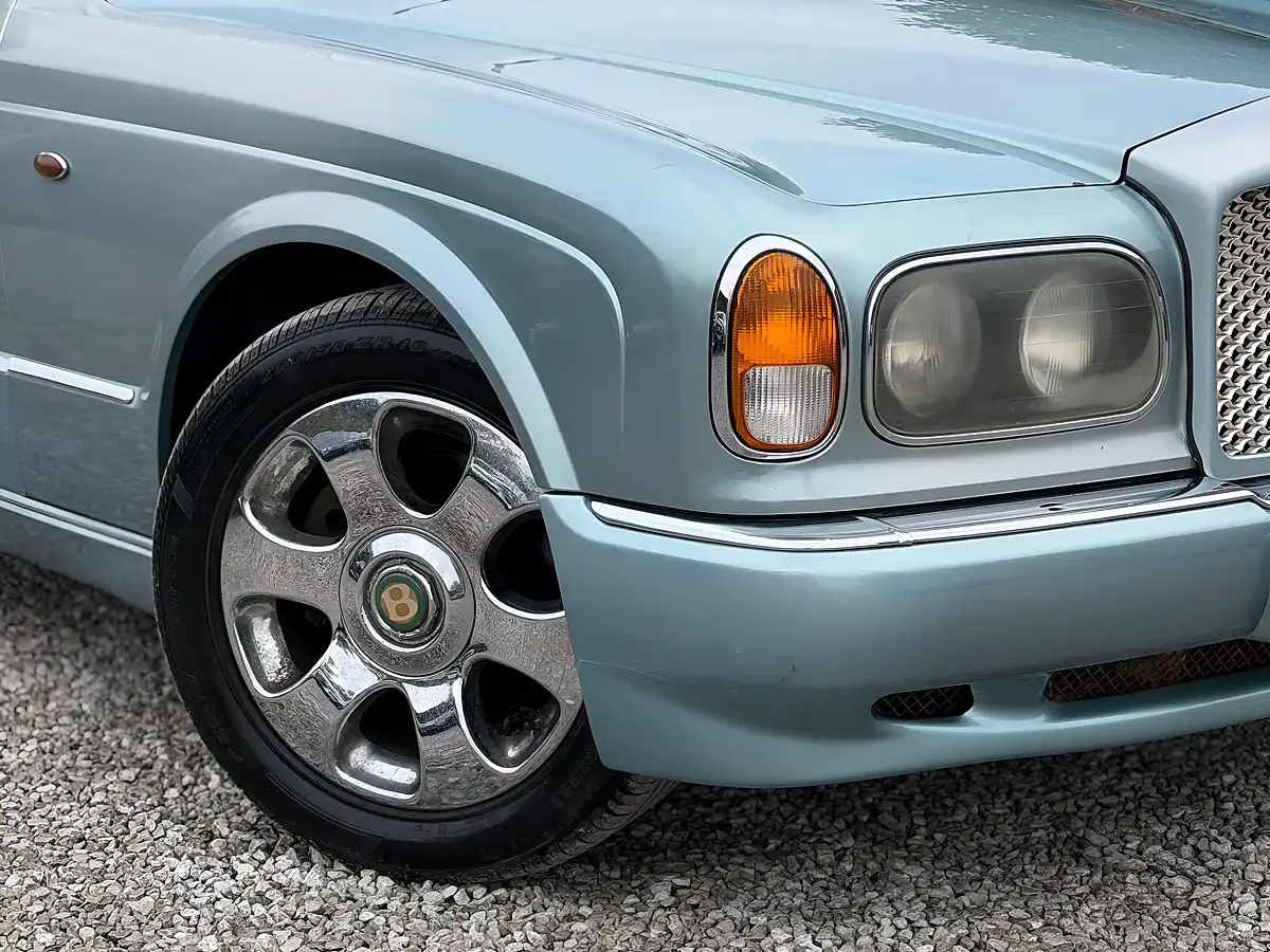 Used 1999 Bentley Arnage Blue - Interior and Exterior details 16