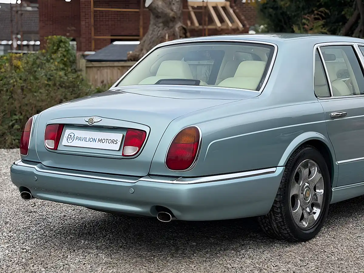 Used 1999 Bentley Arnage Blue - Interior and Exterior details 18