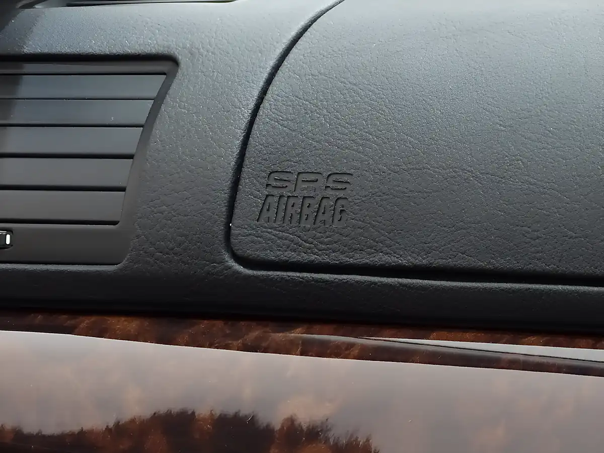 Used 1999 BMW 7 Series 728i Grey - Interior and Exterior details 19