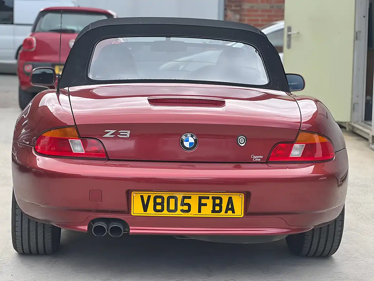 Used 1999 BMW Z3 Roadster 2dr Red - Interior and Exterior details 9