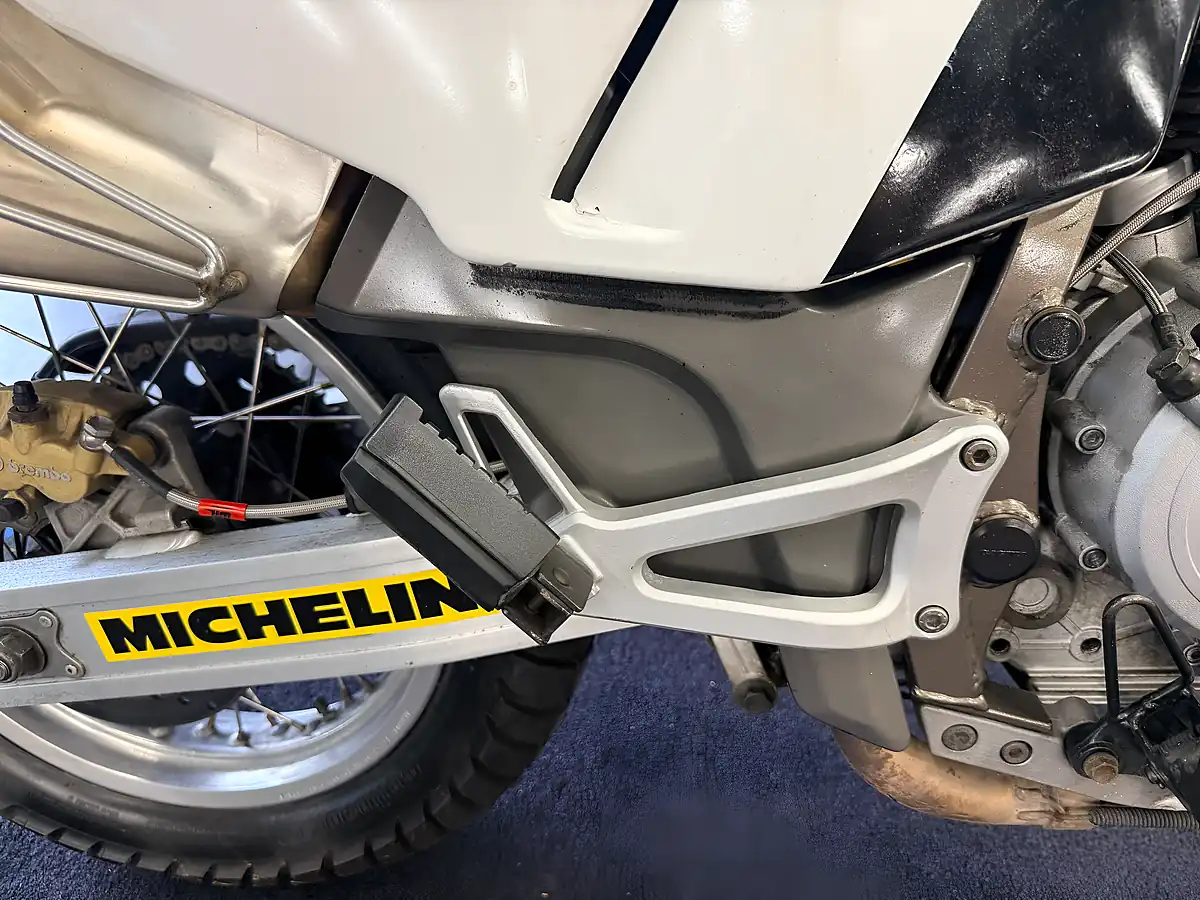 Used 1999 Cagiva Elefant Lucky Explorer - Interior and Exterior details 17
