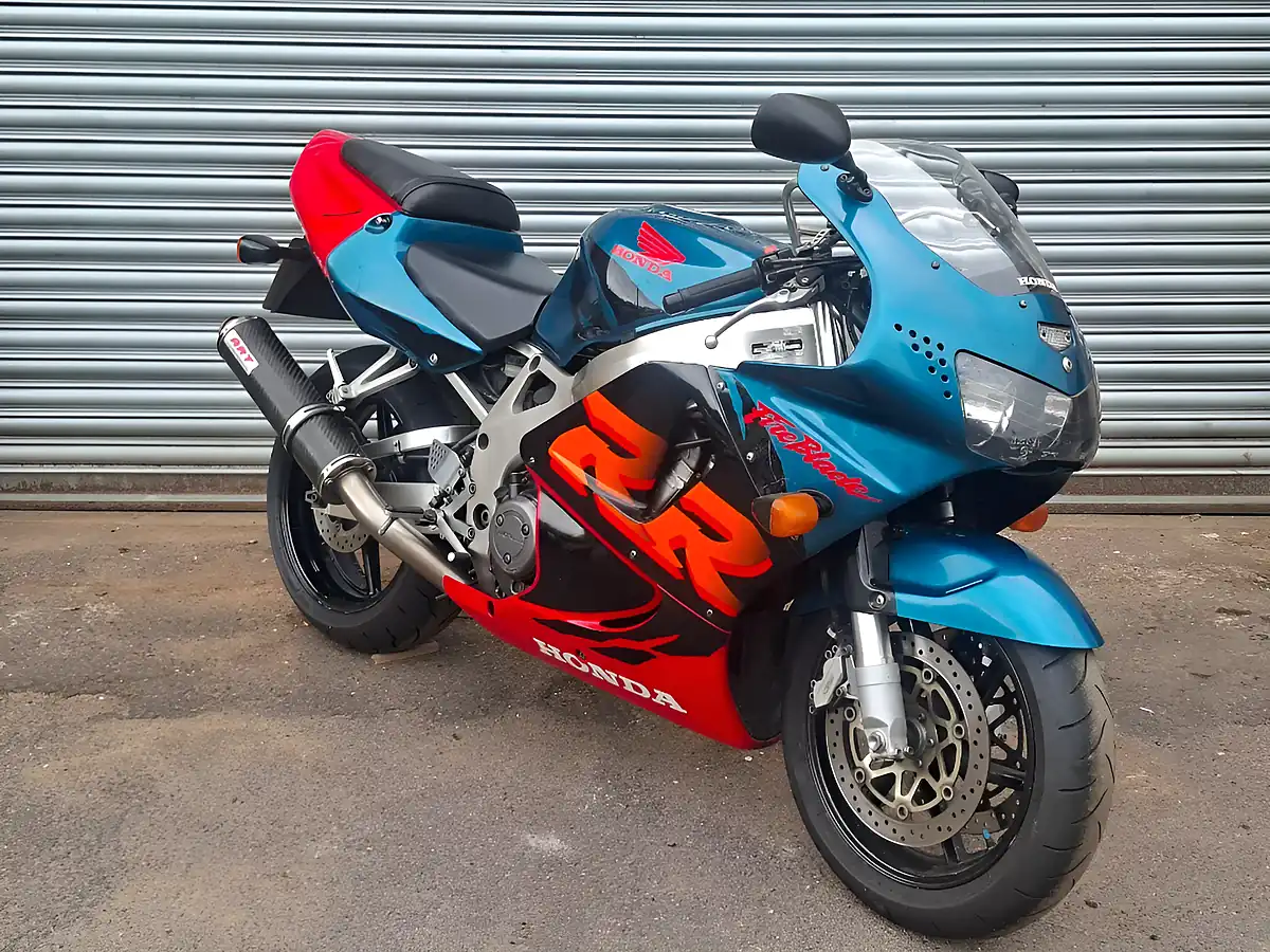 Used 1999 Honda CBR900 Rr Blue - Front View