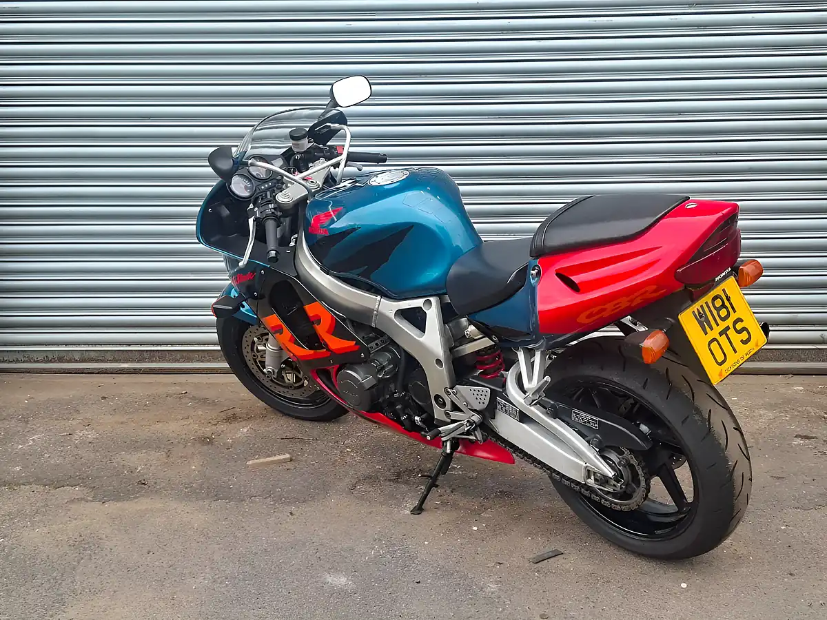 Used 1999 Honda CBR900 Rr Blue - Interior and Exterior details 5