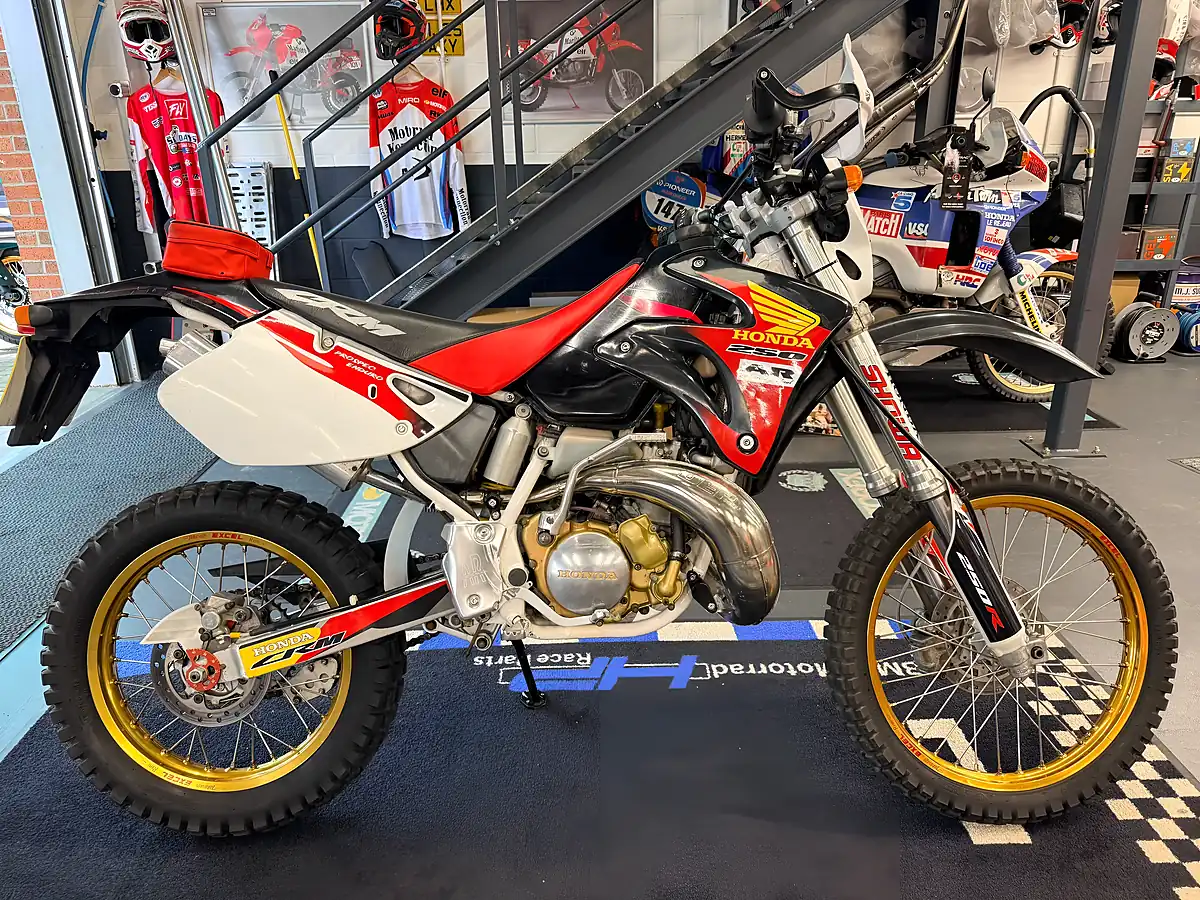 Used 1999 Honda CRM250AR - Front View