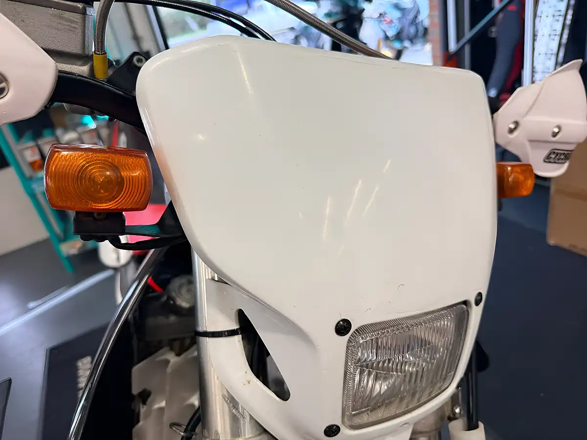 Used 1999 Honda CRM250AR - Interior and Exterior details 10