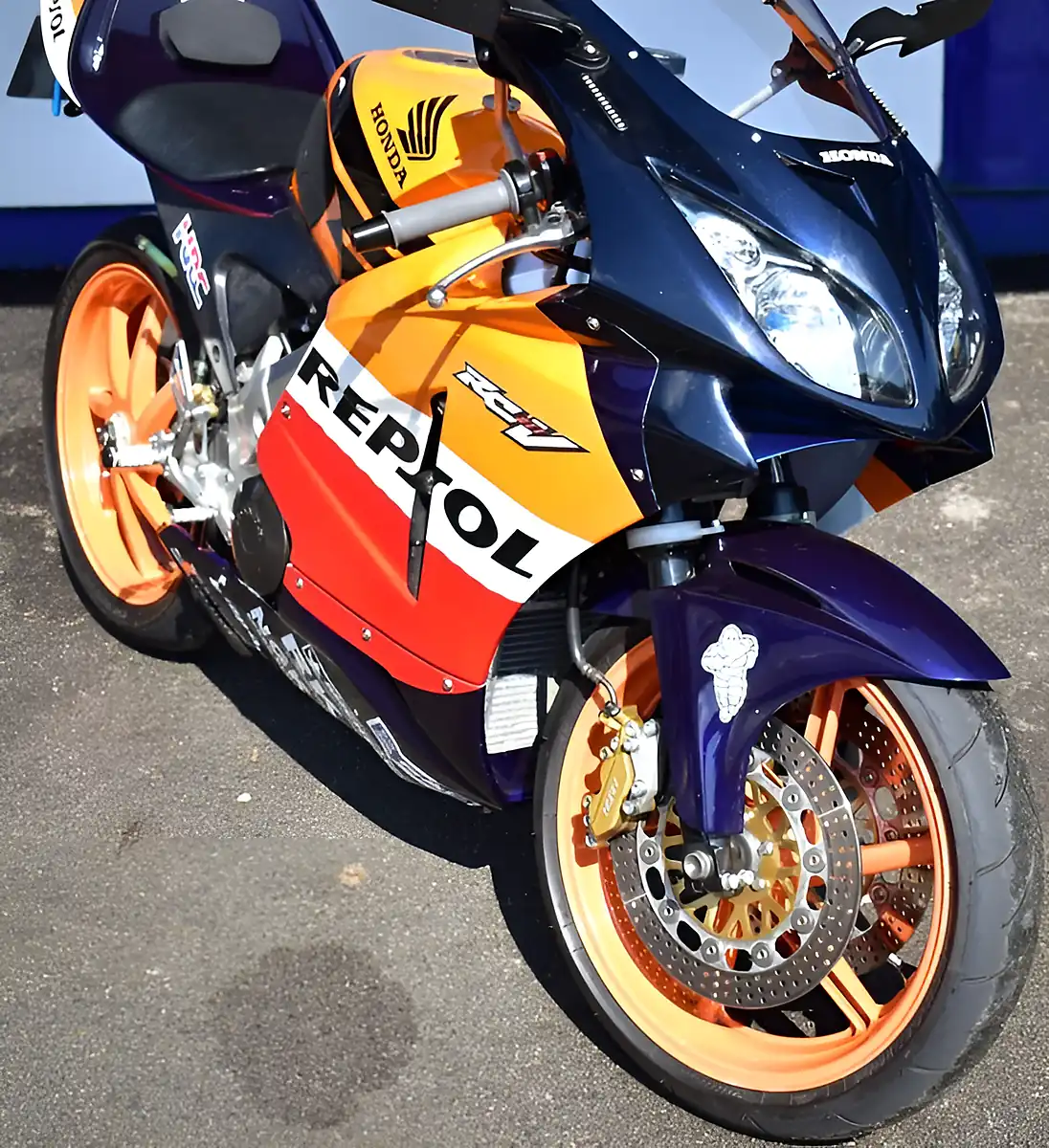 Used 1999 Honda VFR400 NC30 Multicolour - Interior and Exterior details 10