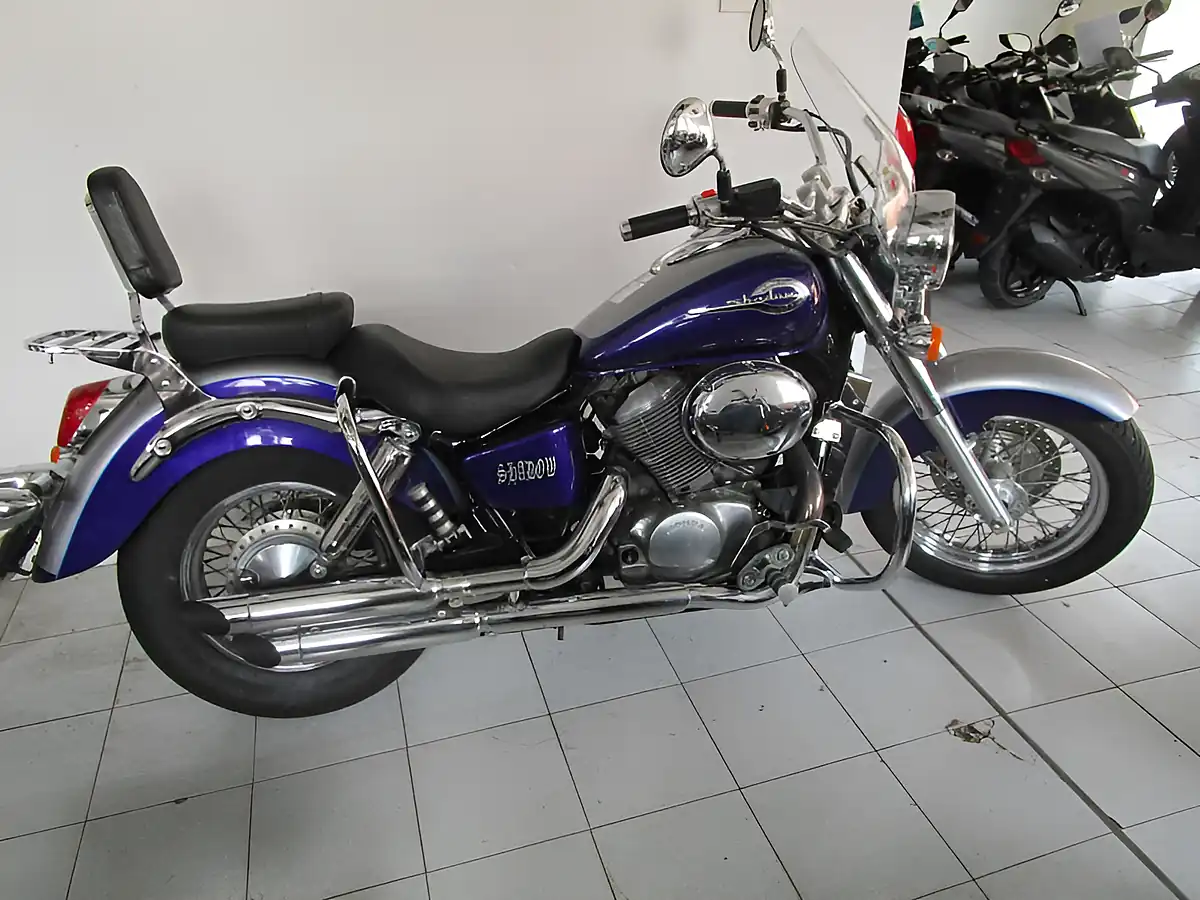 Used 1999 Honda Vt 750 Cruiser Cruiser Purple - Interior and Exterior details 6