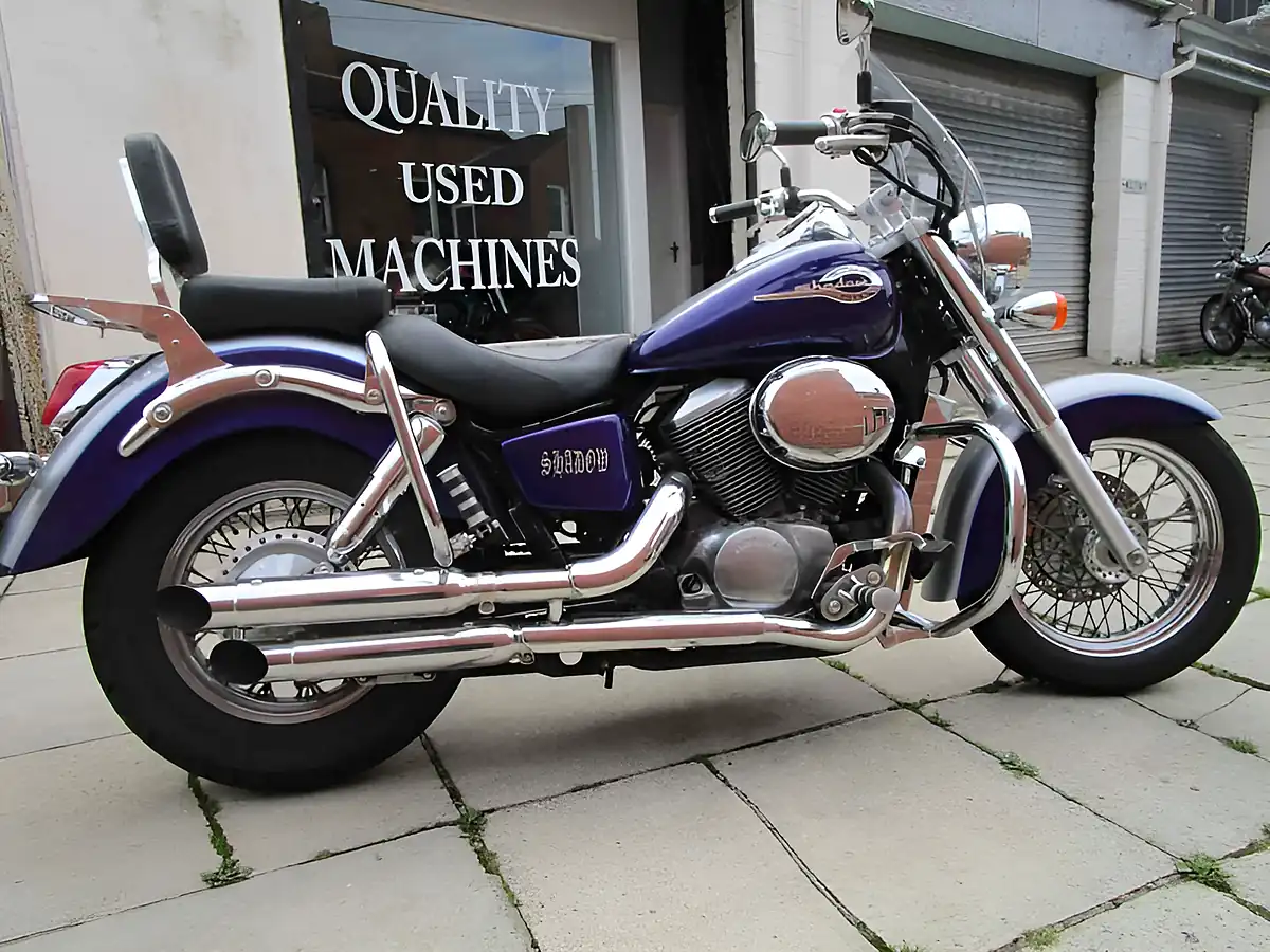 Used 1999 Honda Vt 750 Cruiser Shadow Custom Purple - Front View