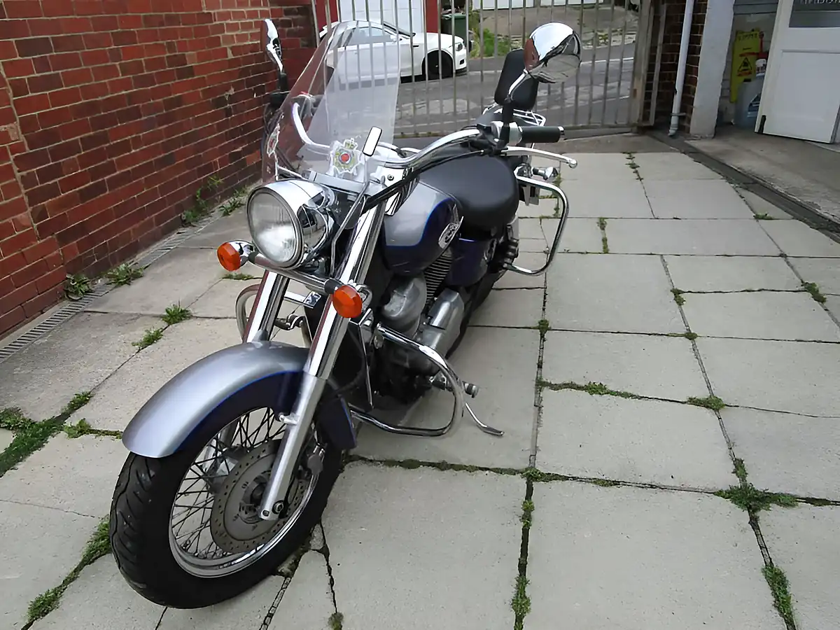 Used 1999 Honda Vt 750 Cruiser Shadow Custom Purple - Interior and Exterior details 11