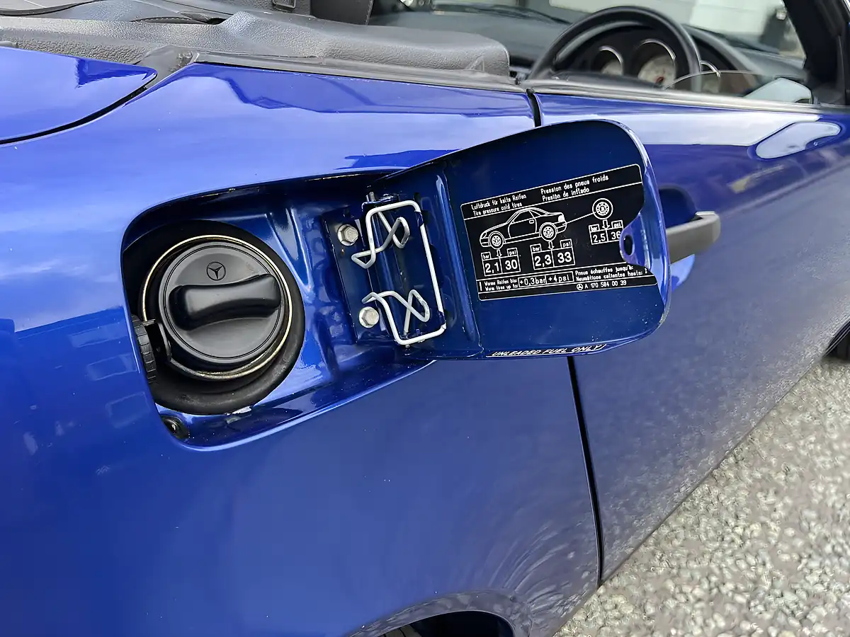 Used 1999 Mercedes-Benz Slk Blue - Interior and Exterior details 20