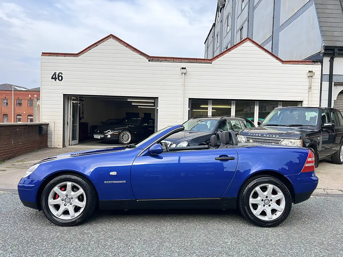 Used 1999 Mercedes-Benz Slk Blue - Interior and Exterior details 3