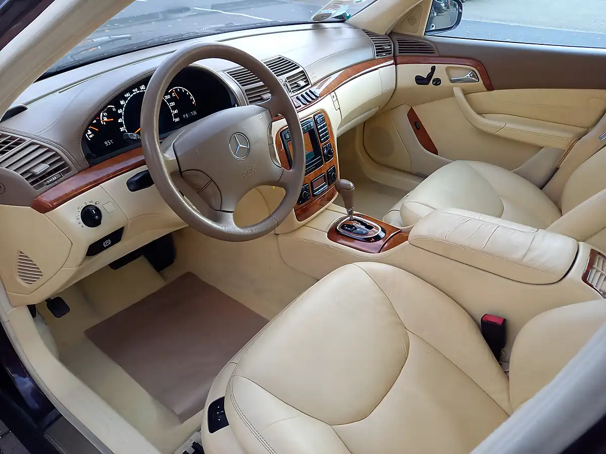 Used 1999 Mercedes S Class 4dr - Interior and Exterior details 11