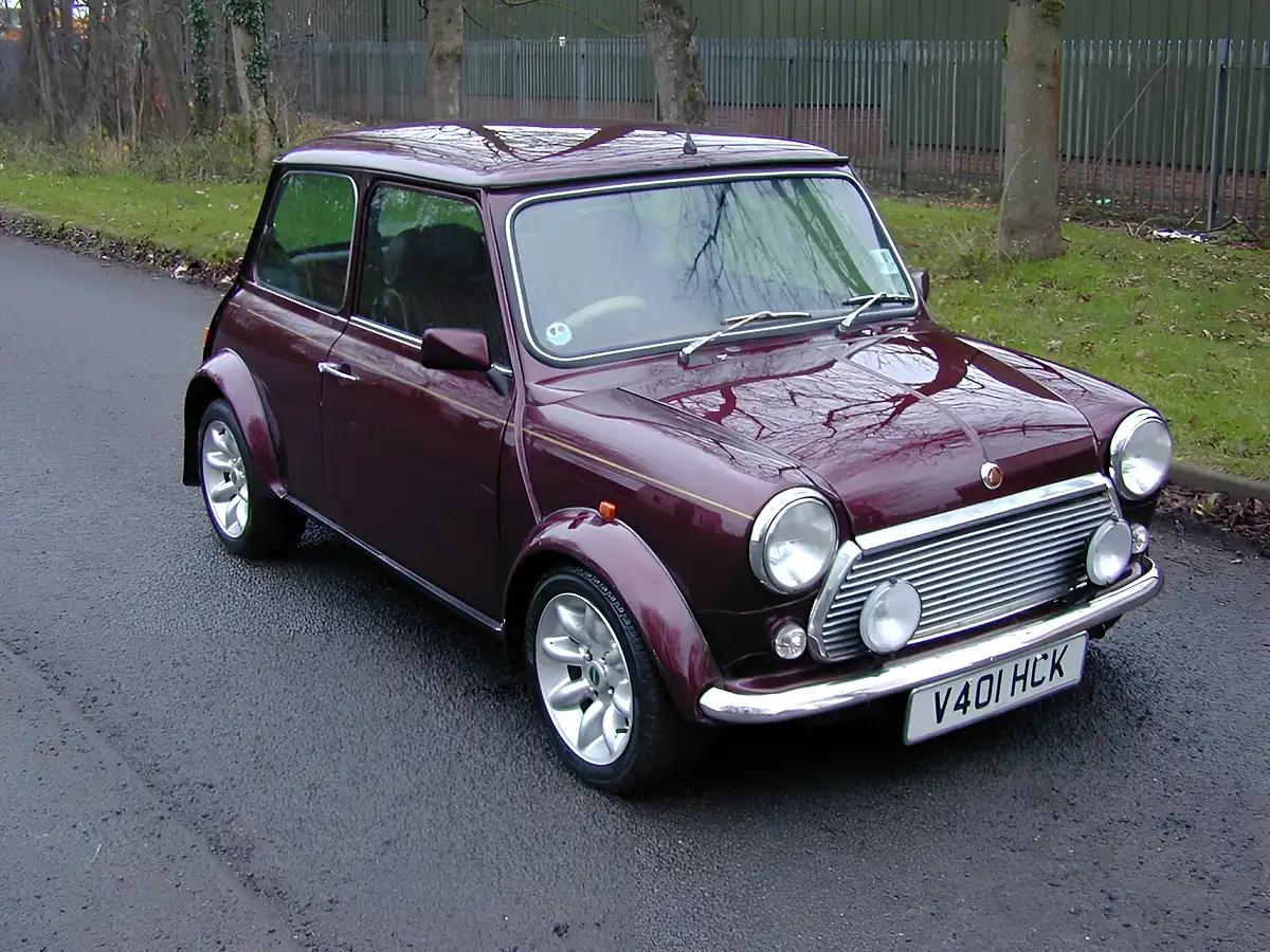 Used 1999 Rover MINI Classic Cooper 40th Anniversary Ltd Ed Mulberry Red - Front View