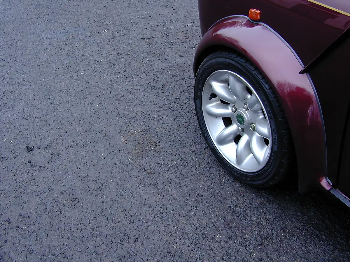 Used 1999 Rover MINI Classic Cooper 40th Anniversary Ltd Ed Mulberry Red - Interior and Exterior details 11