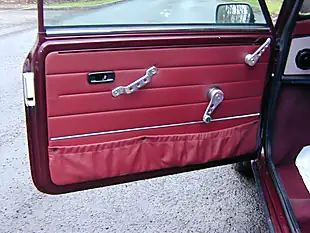 Used 1999 Rover MINI Classic Cooper 40th Anniversary Ltd Ed Mulberry Red - Interior and Exterior details 14
