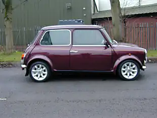 Used 1999 Rover MINI Classic Cooper 40th Anniversary Ltd Ed Mulberry Red - Interior and Exterior details 2