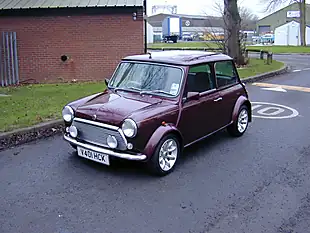 Used 1999 Rover MINI Classic Cooper 40th Anniversary Ltd Ed Mulberry Red - Interior and Exterior details 6