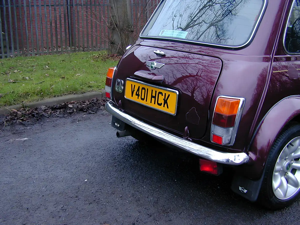 Used 1999 Rover MINI Classic Cooper 40th Anniversary Ltd Ed Mulberry Red - Interior and Exterior details 9