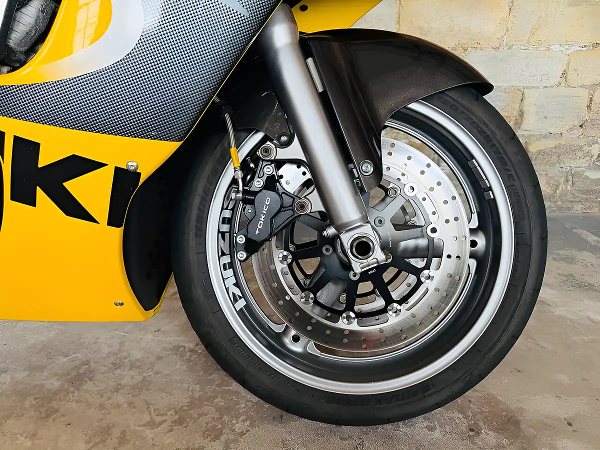 Used 1999 Suzuki GSXR600 Srad Yellow - Interior and Exterior details 5