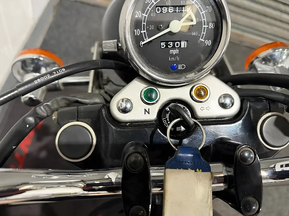 Used 1999 Suzuki Tu 250 - Interior and Exterior details 15