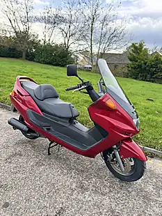 Used 1999 Yamaha Majesty - Interior and Exterior details 2